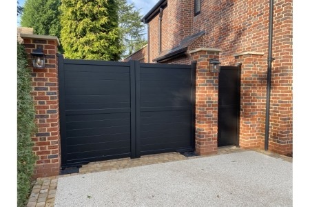 Dartmoor Double Swing Flat Top Driveway Gate with Horizontal Solid Infill 3000 x 1600mm Black